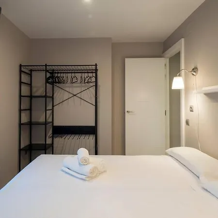 Apartment Bebarceloner Sant Andreu - 1 Bedroom With Terrace *