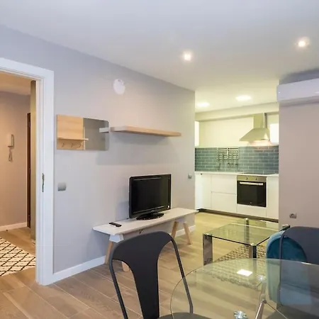 Bebarceloner Sant Andreu - 1 Bedroom With Terrace Barcelona